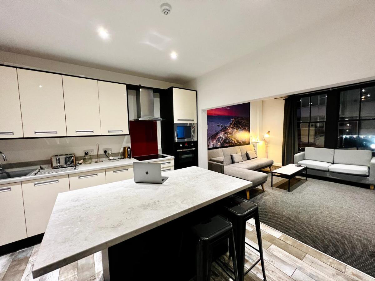 The Pier Suite Serviced Apartment Блекпул Екстериор снимка